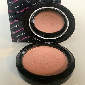 MAC Cosmetics Hello Kitty Tahitian Sand